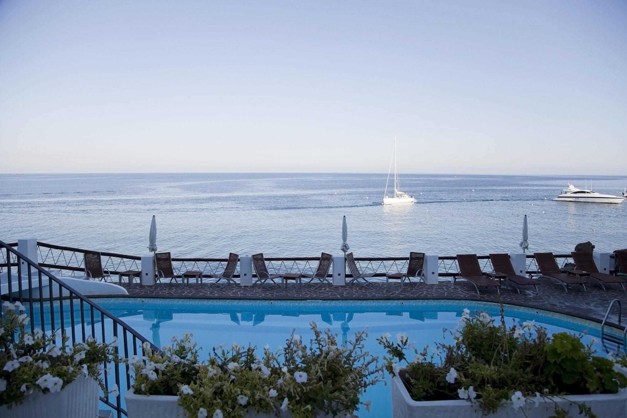 Hotel Cincotta Panarea Eksteriør billede